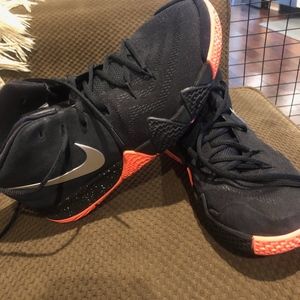 Men's Basketball Sneakers Kyrie 4